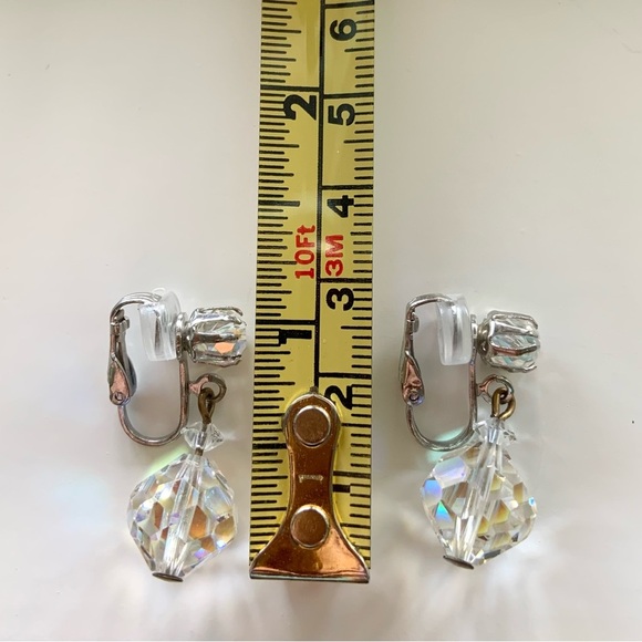 Mid-century crystal drop clip earrings - Picture 2 of 8
